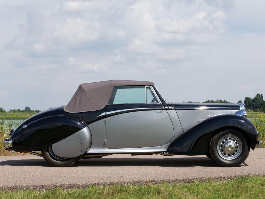  Daimler DB18 Drophead Coupe by Carlton 1939 года  (фото 5 из 6)